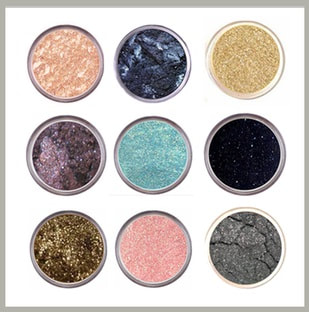Sparkly eye shadow swatches, long lasting eyeshadow for oily eye lids, natural eye makeup looks by mattify cosmetics vegan cruelty-free